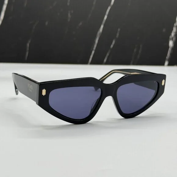 Fendi FE40163U 01V Cat Eye Sunglasses - Black/Blue Shop Fendi Roma FE40163U 01V on Sale at BeyondStyle – Get 45  main image 2
